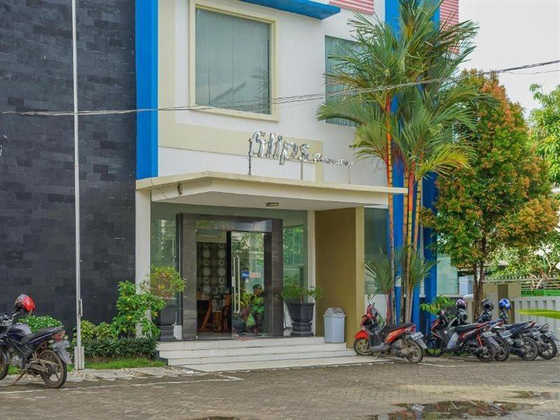 RedDoorz Plus near UIN Banjarmasin Sungai Lutus Bagian luar foto
