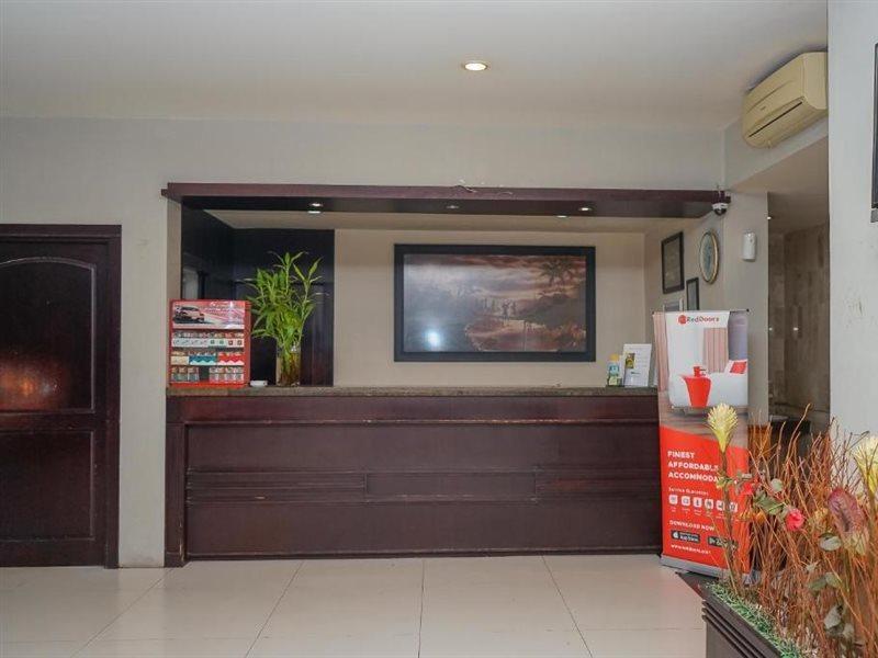 RedDoorz Plus near UIN Banjarmasin Sungai Lutus Bagian luar foto