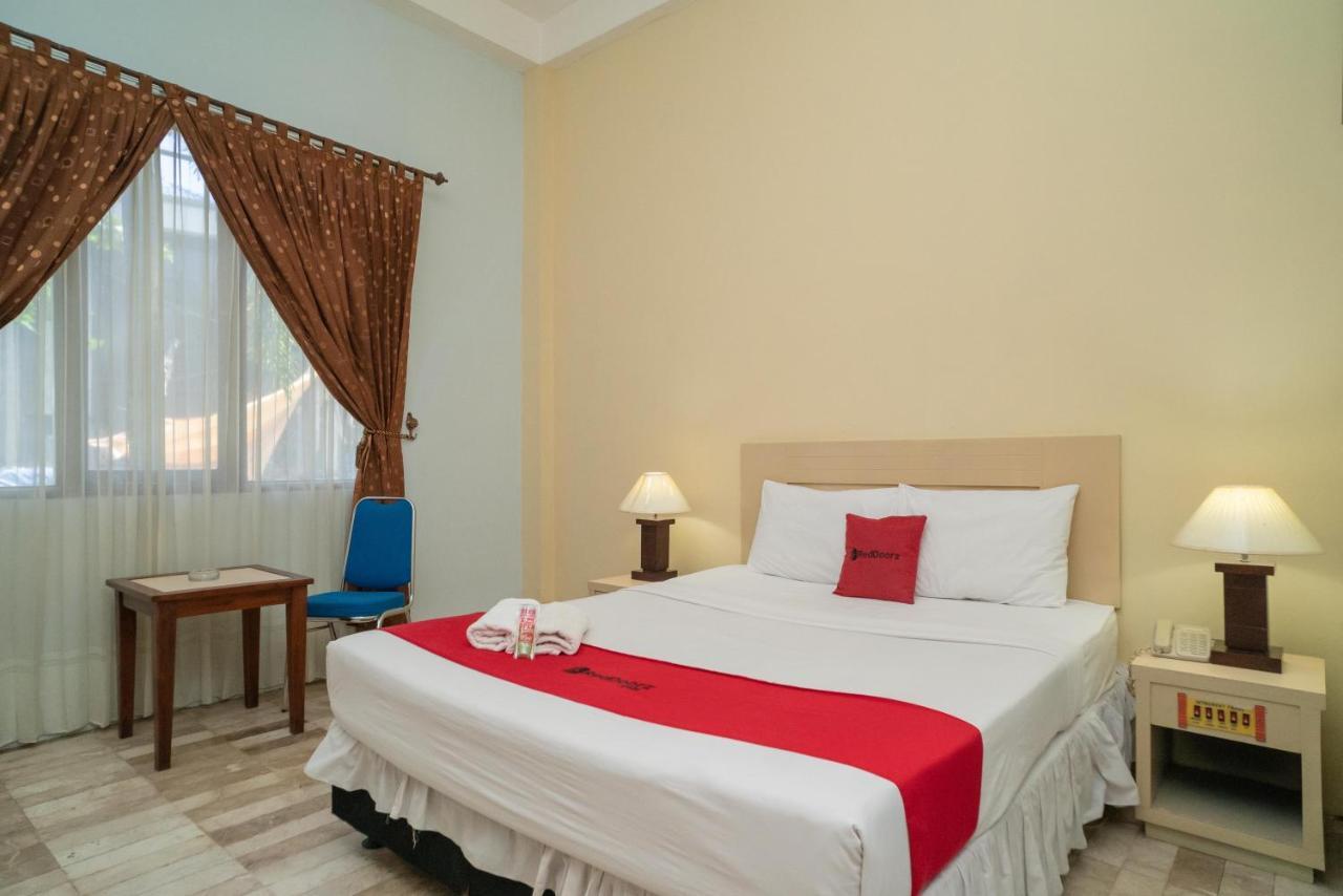 RedDoorz Plus near UIN Banjarmasin Sungai Lutus Bagian luar foto