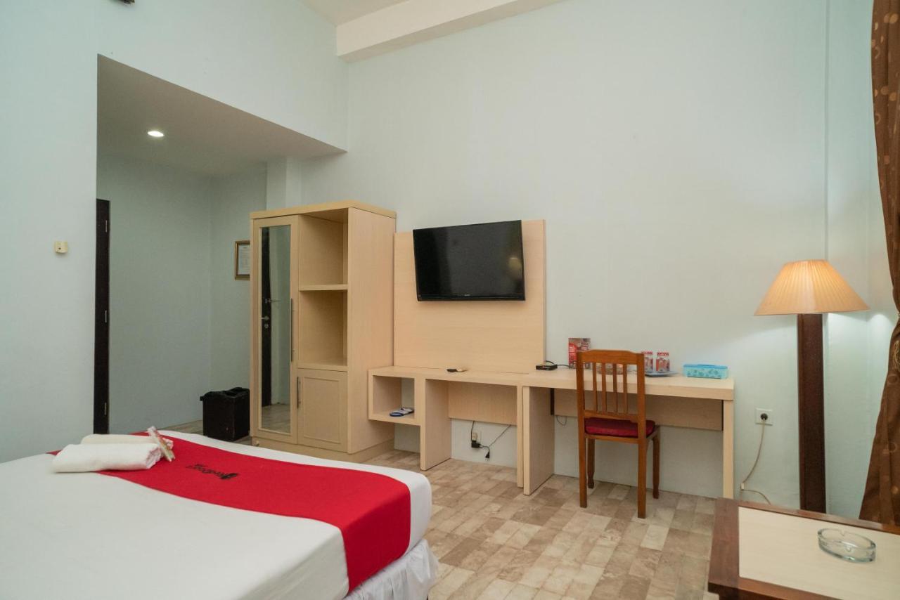 RedDoorz Plus near UIN Banjarmasin Sungai Lutus Bagian luar foto