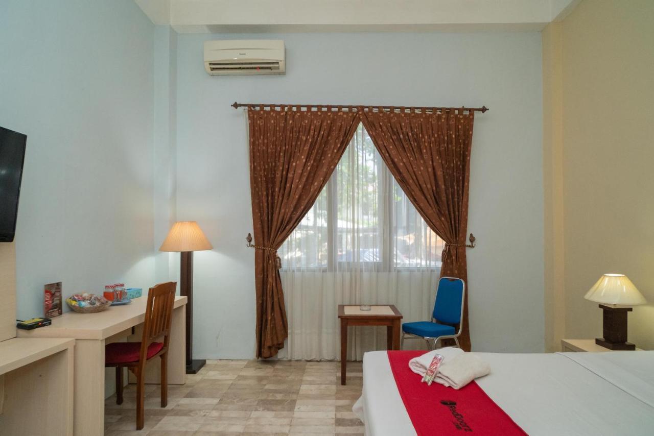 RedDoorz Plus near UIN Banjarmasin Sungai Lutus Bagian luar foto