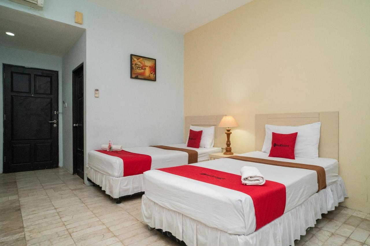 RedDoorz Plus near UIN Banjarmasin Sungai Lutus Bagian luar foto