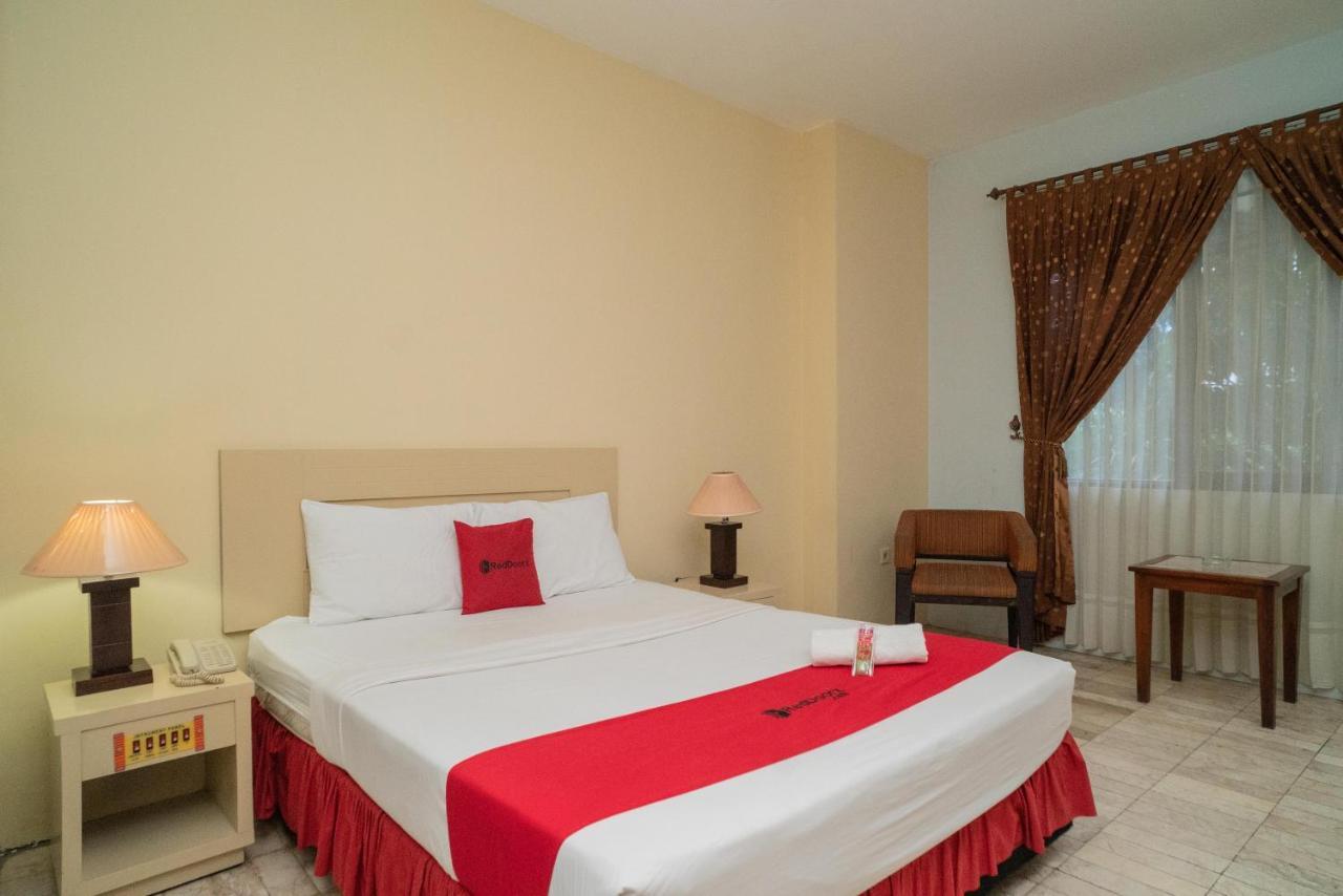 RedDoorz Plus near UIN Banjarmasin Sungai Lutus Bagian luar foto