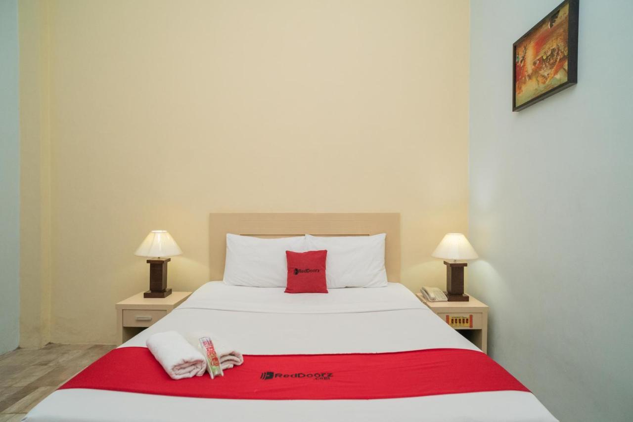 RedDoorz Plus near UIN Banjarmasin Sungai Lutus Bagian luar foto