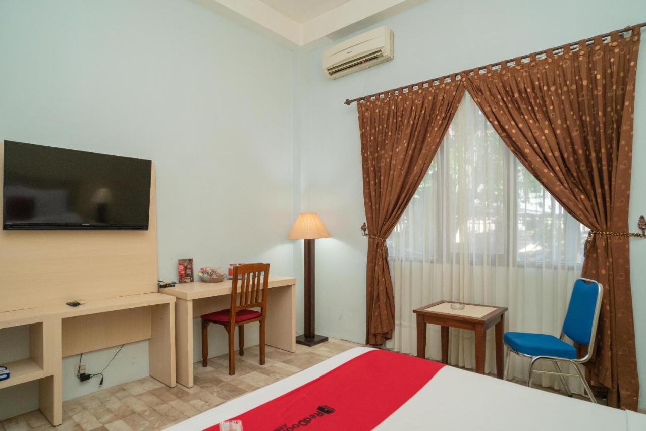 RedDoorz Plus near UIN Banjarmasin Sungai Lutus Bagian luar foto